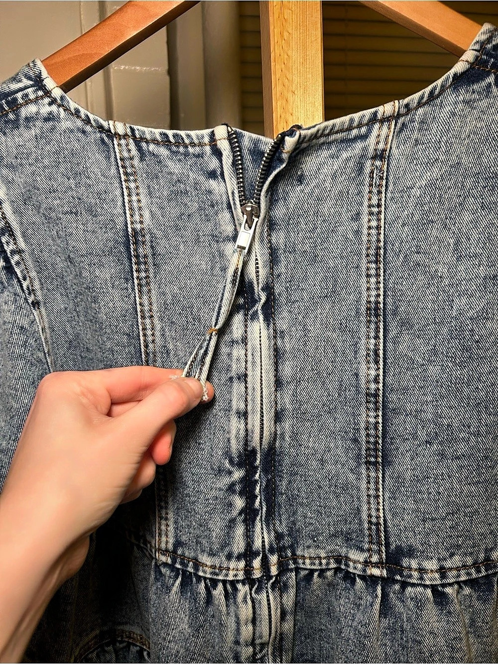 Forever 21 Denim Tiered Mini Dress in Blue Size Medium Like New - Picture 5 of 5